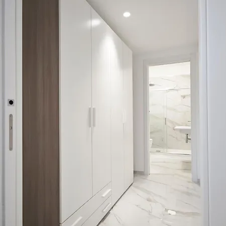 Saturn Appartement Bari