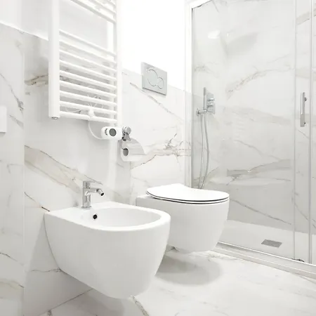 Saturn Διαμέρισμα