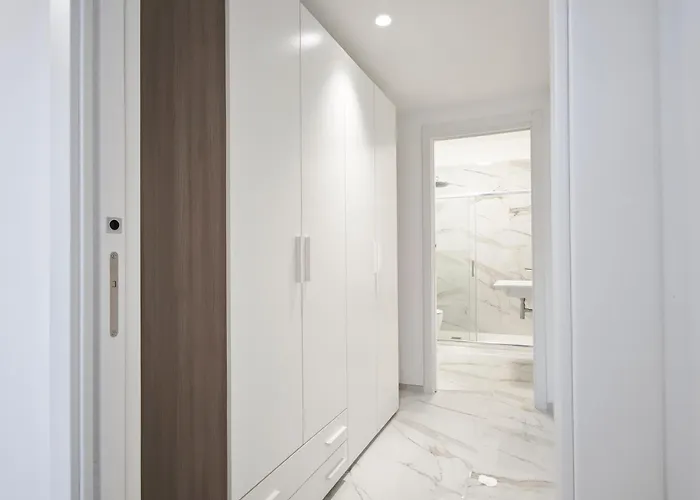 Saturn アパート バーリ